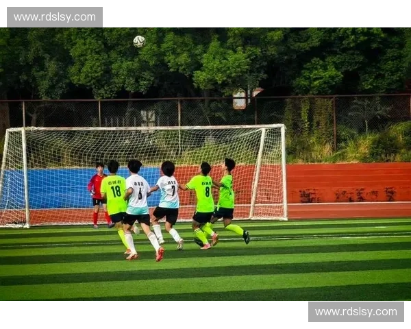 全国U14足球联赛：培养少年足球人才，推动青少年足球发展新局面